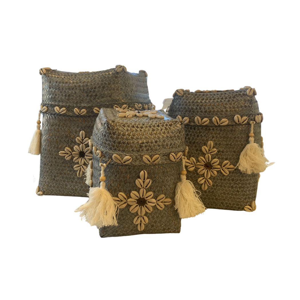 Woven Baskets With Shell Detail and Tassels- Set of 3